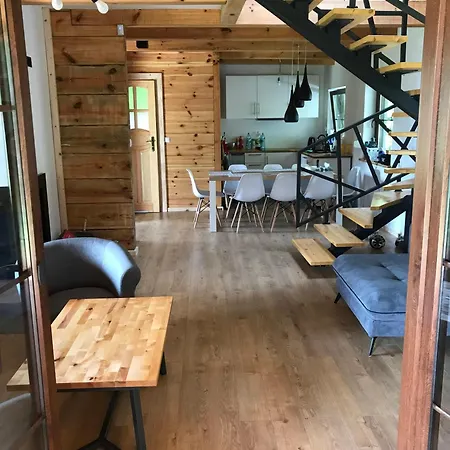 ヴィラ Lavendana *